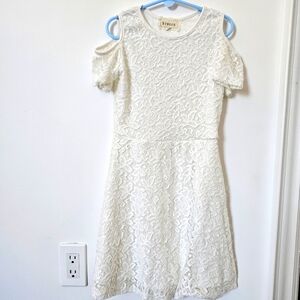 Girls white off sholder dress Size 8